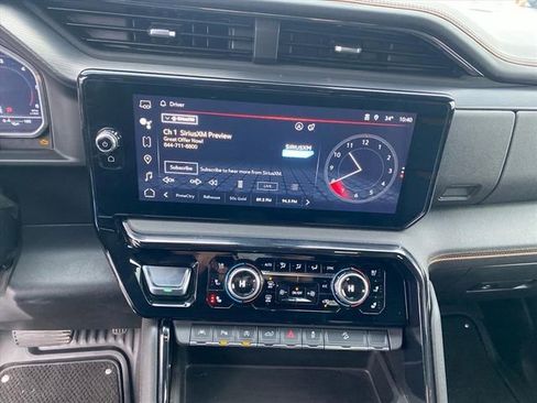 Used 2024 GMC Sierra 1500 AT4 w/ Technology Package image 11