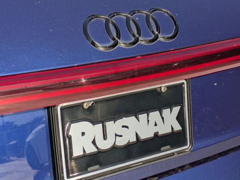 Used 2022 Audi e-tron S Premium Plus AWD/4WD image 19