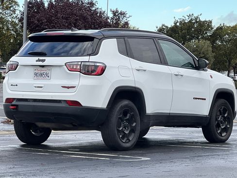 Used 2024 Jeep Compass Trailhawk image 4