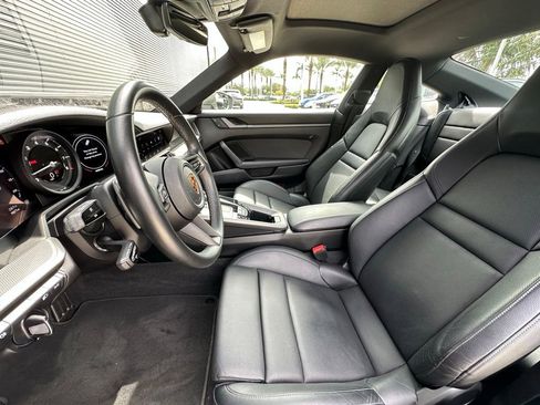 Certified 2022 Porsche 911 Carrera RWD image 5
