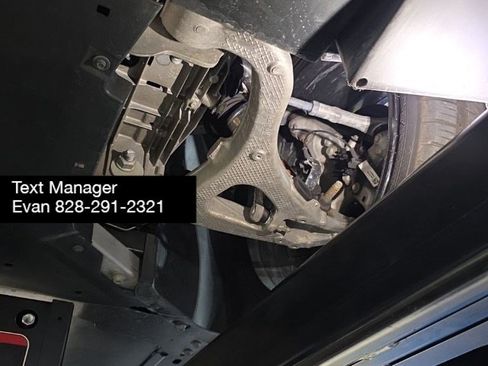 Used 2024 Chevrolet Corvette Stingray Coupe RWD image 19
