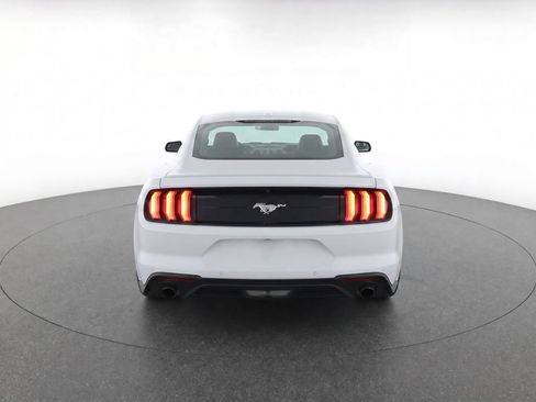 Used 2018 Ford Mustang Premium RWD image 7