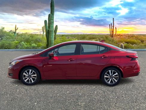 Certified 2025 Nissan Versa SV image 3