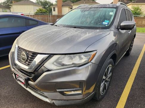 Used 2019 Nissan Rogue SL w/ Premium Package image 3