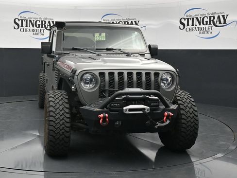 Used 2022 Jeep Gladiator Rubicon w/ Trailer Tow Package AWD/4WD image 2