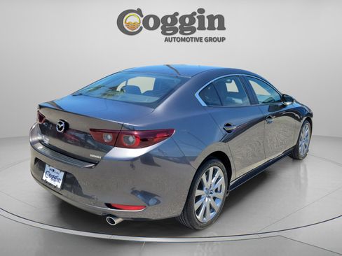 Used 2025 MAZDA MAZDA3 s FWD image 3