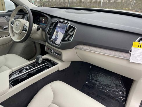 Used 2023 Volvo XC90 B6 Plus w/ Protection Package Premier image 10