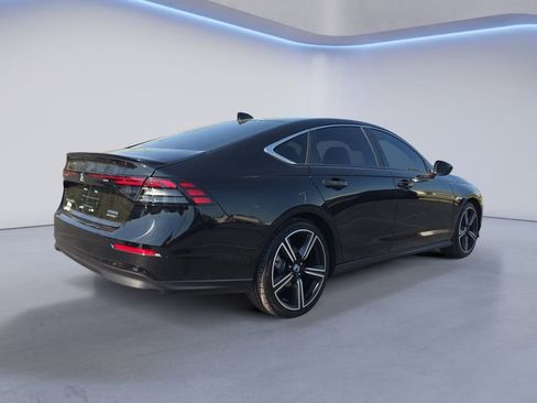 Used 2023 Honda Accord Sport image 5