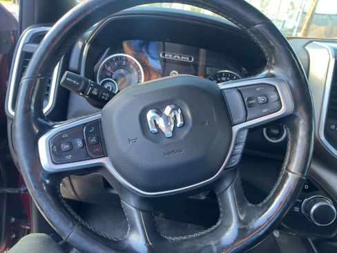 Used 2019 RAM 1500 Big Horn AWD/4WD image 16