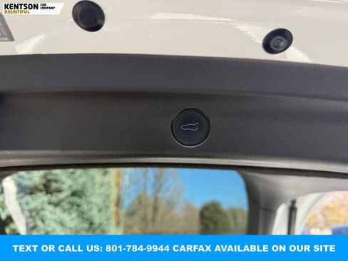 Used 2021 Tesla Model Y Long Range image 33