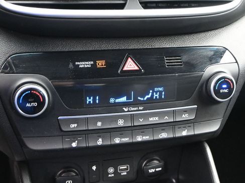 Used 2021 Hyundai Tucson Limited image 19