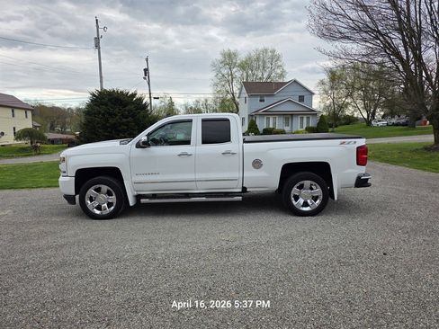 Used 2016 Chevrolet Silverado 1500 LTZ Z71 w/ LTZ Plus Package image 3