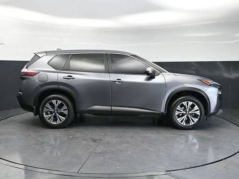 Used 2023 Nissan Rogue SV AWD/4WD image 4