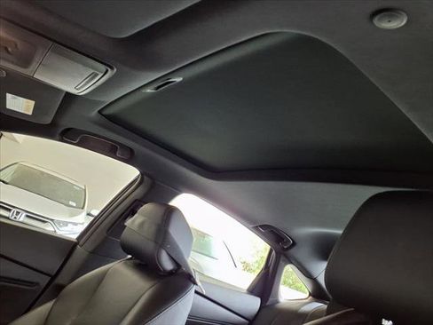 Used 2023 Honda Accord Sport image 13