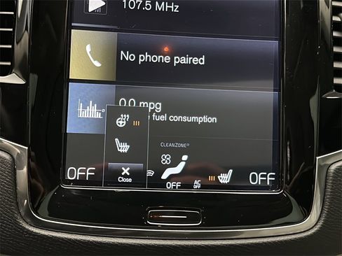 Used 2016 Volvo XC90 T6 Momentum w/ Momentum Plus Package image 26