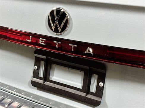 New 2025 Volkswagen Jetta SEL image 18