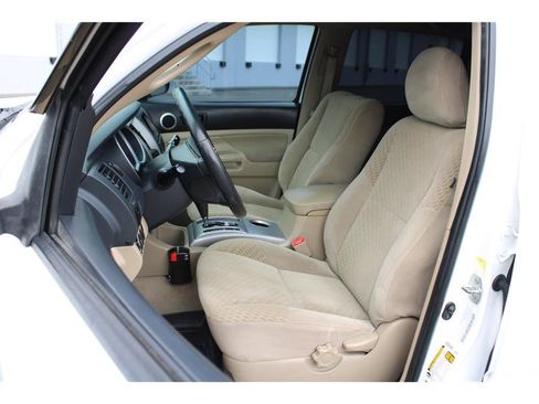 Used 2011 Toyota Tacoma 4x4 Double Cab image 8