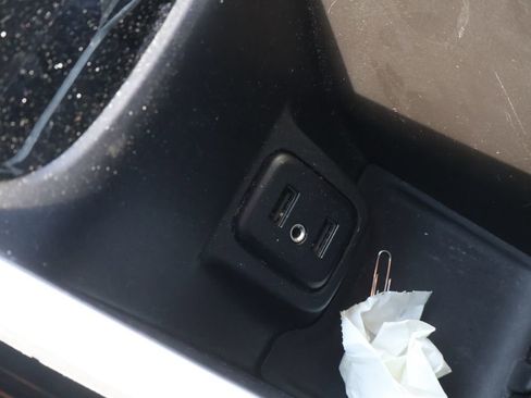 Used 2018 Chevrolet Bolt LT image 29