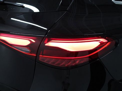 Certified 2026 Mercedes-Benz GLC 300 image 10