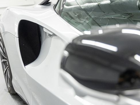 Used 2023 McLaren Artura image 23