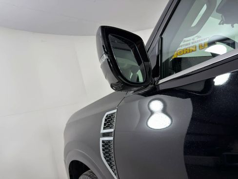 New 2026 Nissan Armada Platinum image 13