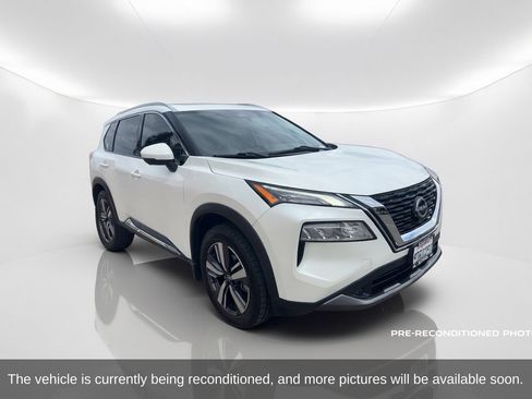 Used 2022 Nissan Rogue SL FWD image 3