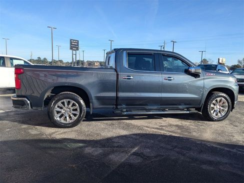 Certified 2021 Chevrolet Silverado 1500 LTZ w/ LTZ Premium Package image 4
