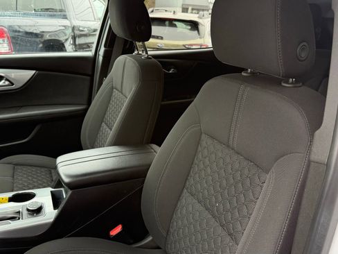Used 2020 Chevrolet Blazer LT image 28