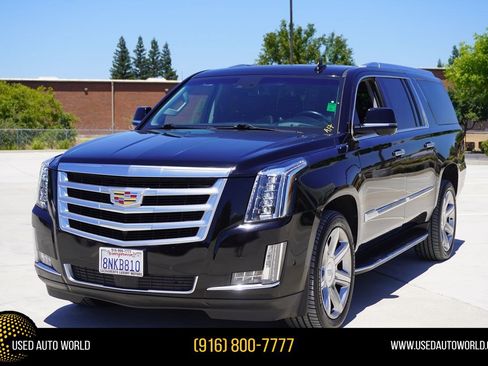Used 2018 Cadillac Escalade ESV Premium Luxury AWD/4WD image 1