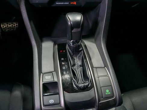 Used 2018 Honda Civic Sport image 16