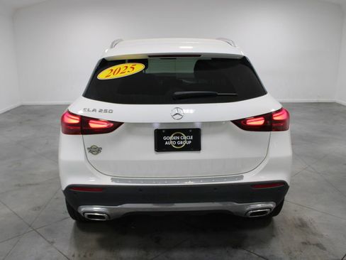 Used 2025 Mercedes-Benz GLA 250 image 8