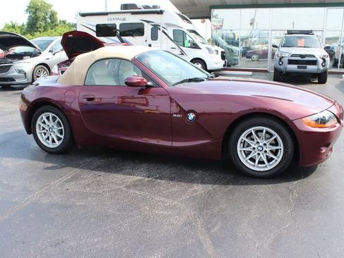 Used 2004 BMW Z4 2.5i RWD image 12