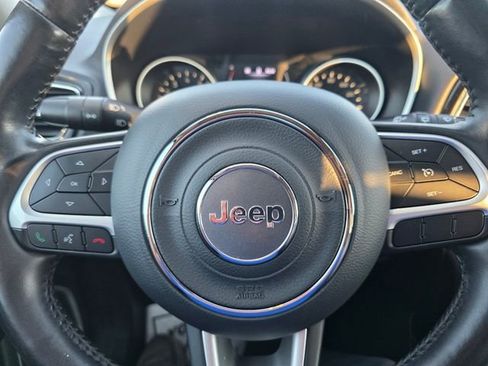 Used 2018 Jeep Compass Latitude image 19