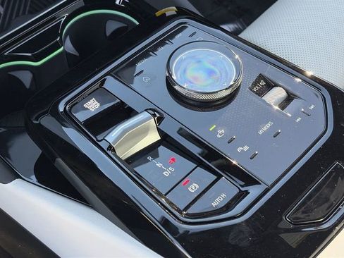 Used 2026 BMW 530i w/ M Sport Package image 21