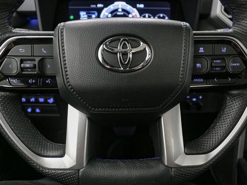 Used 2023 Toyota Sequoia Platinum image 33
