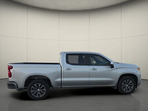 Used 2022 Chevrolet Silverado 1500 LT w/ Safety Package RWD image 10