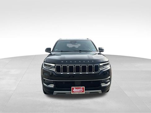 Used 2024 Jeep Wagoneer L Series II w/ Flexible Seating Group image 9