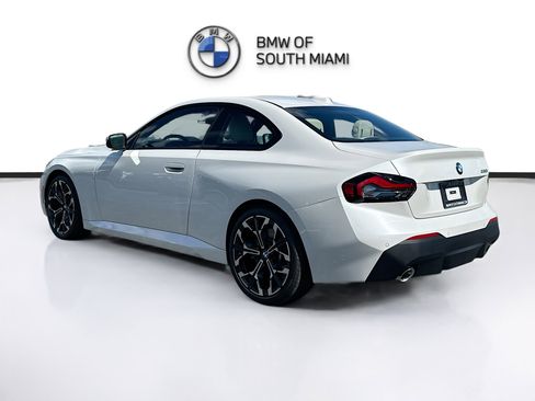 New 2025 BMW 230i Coupe image 4