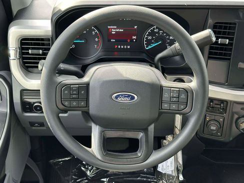 New 2026 Ford F250 4x4 Crew Cab Super Duty image 11