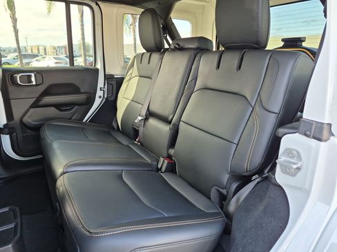 Used 2024 Jeep Wrangler Unlimited Sahara AWD/4WD image 29