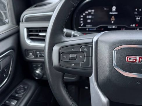 Used 2024 GMC Yukon SLT AWD/4WD image 34