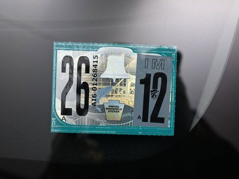 Used 2021 Tesla Model 3 Standard Range Plus image 8