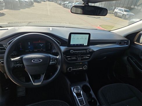 Used 2025 Ford Escape Active image 16