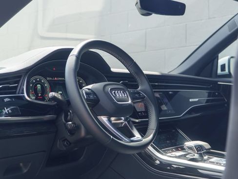 Used 2026 Audi Q8 Premium Plus w/ Premium Plus Package AWD/4WD image 4