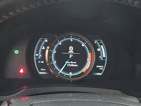 Used 2017 Lexus IS 350 F Sport w/ F Sport Package RWD image 9