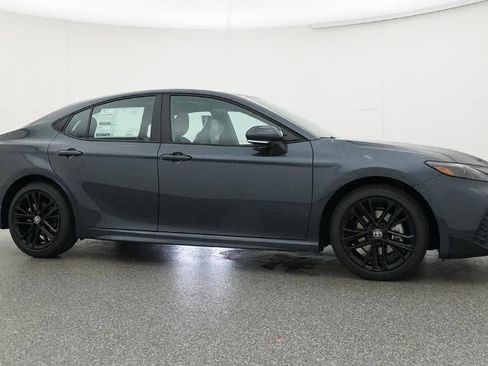 New 2026 Toyota Camry SE FWD image 28