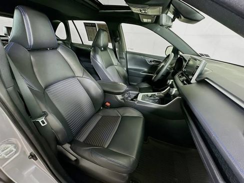 Used 2021 Toyota RAV4 XSE AWD/4WD image 29