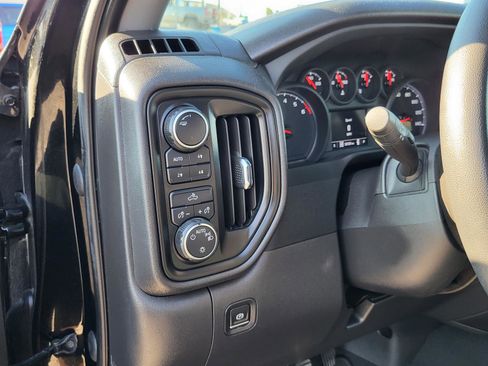 Used 2022 Chevrolet Silverado 1500 Custom Trail Boss w/ LPO, Dark Essentials Package image 18