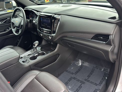 Certified 2023 Chevrolet Traverse High Country AWD/4WD image 11