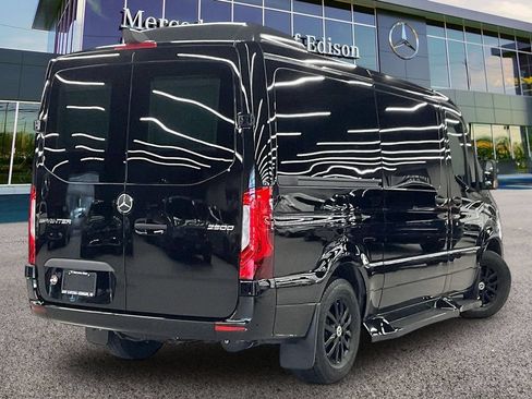 Used 2025 Mercedes-Benz Sprinter 2500 image 10